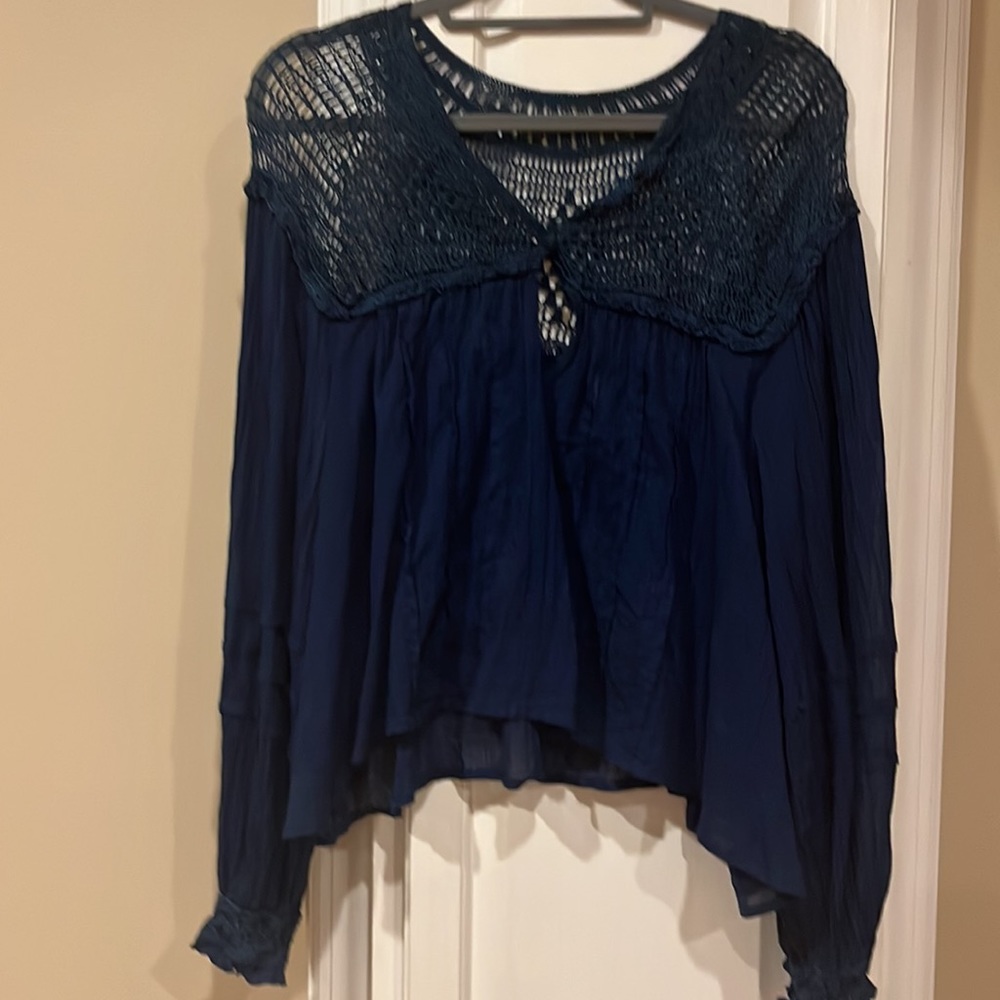 Women’s Free People shirt